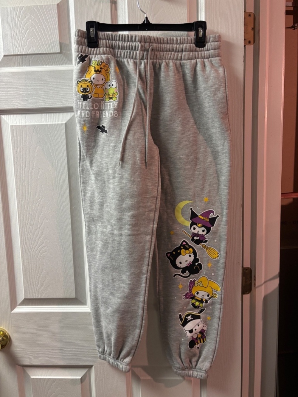 Hello Kitty & Friends Gray Halloween Sweatpants - Size M